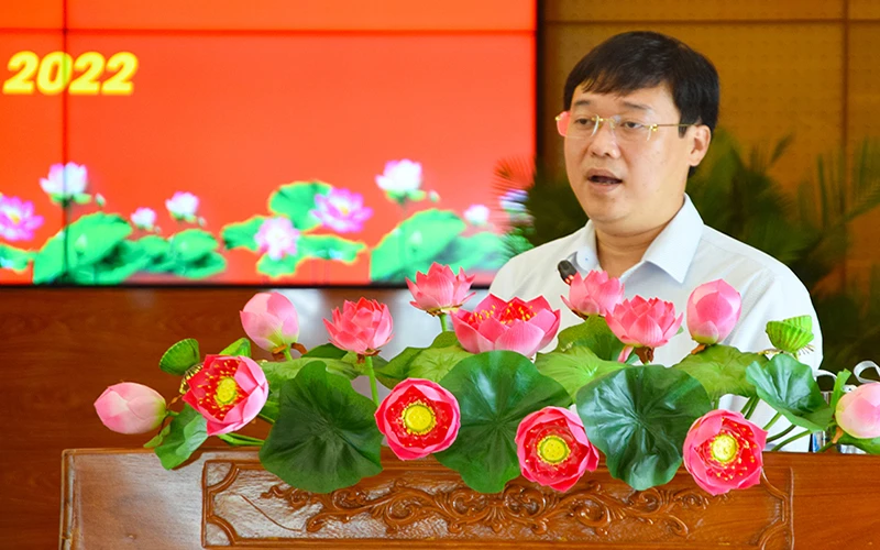 Bí thư Tỉnh ủy Đồng Tháp Lê Quốc Phong là Trưởng Ban Chỉ đạo Phòng, chống tham nhũng, tiêu cực tỉnh. (Ảnh: HỮU NGHĨA)