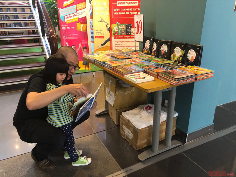 Sách - Sợi dây kết nối gia đình