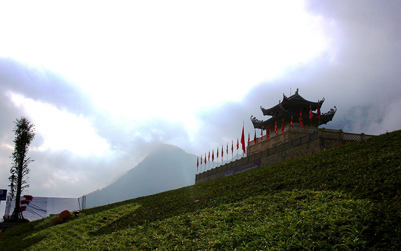 Khu du lịch tâm linh - sinh thái gắn kết quá khứ với hiện tại. Ảnh: NGUYỄN HƯỞNG