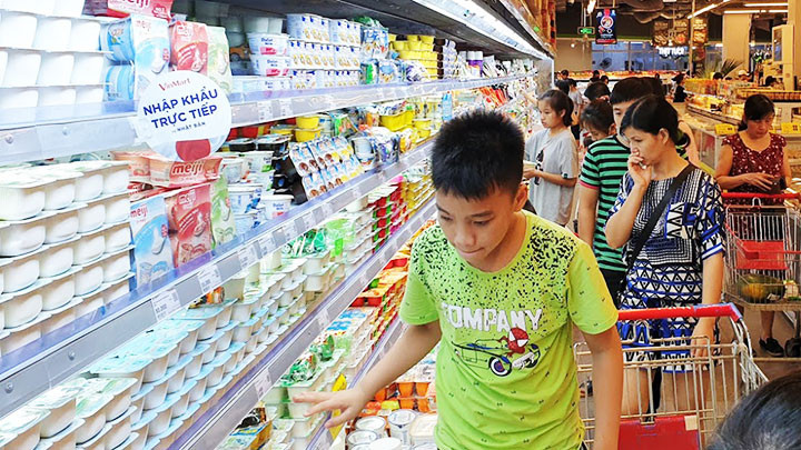 Một số mặt hàng sản xuất trong nước cũng phải chịu áp lực từ việc gia tăng nhập khẩu do các tác động mở cửa thị trường. Ảnh: HẢI ANH