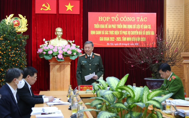 Bộ trưởng Công an Tô Lâm chủ trì cuộc họp. (Ảnh: Báo điện tử Chính phủ)