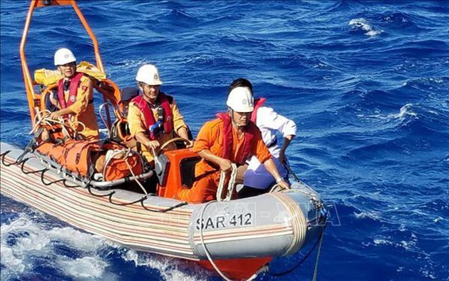 Lực lượng cứu hộ của Trung tâm Phối hợp tìm kiếm, cứu nạn hàng hải Việt Nam (Ảnh: Vietnam MRCC).