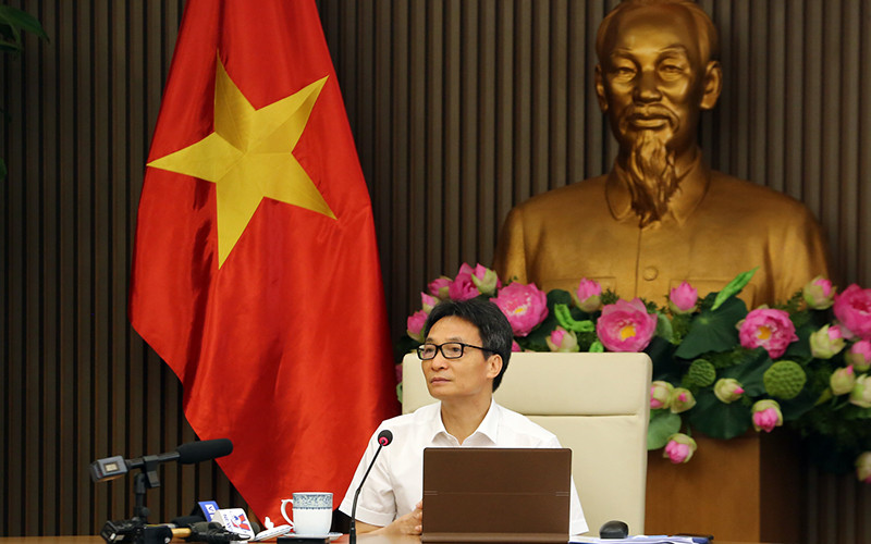 Phó Thủ tướng Vũ Đức Đam chủ tri cuộc họp. 