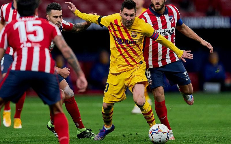 Barcelona và Atletico sẽ đại chiến tại Nou Camp trong trận cầu có thể nói có tính chất quyết định đến cuộc đua danh hiệu ở La Liga. (Ảnh: Getty Images)