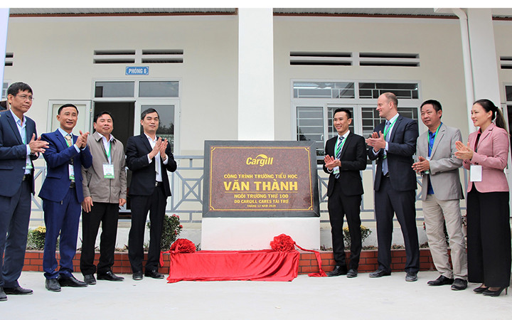 Khánh thành trường học cho cộng đồng dân cư nông thôn ở Nghệ An