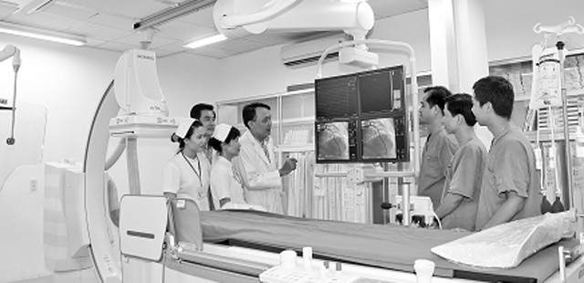 Bệnh viện Chợ Rẫy đầu tư trang thiết bị hiện đại góp phần nâng cao chất lượng khám, chữa bệnh cho nhân dân.
