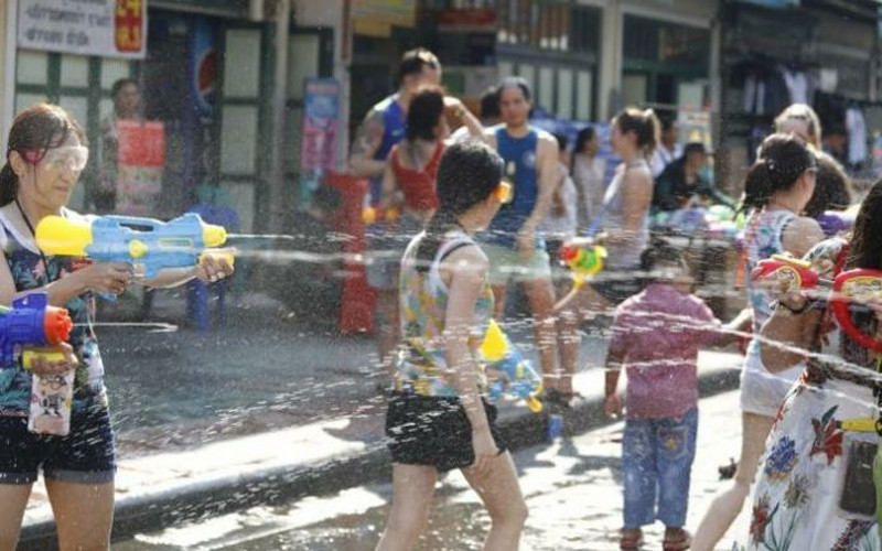 Chính quyền Bangkok đã quyết định hủy bỏ các hoạt động dự kiến tổ chức trong tết Songkran.