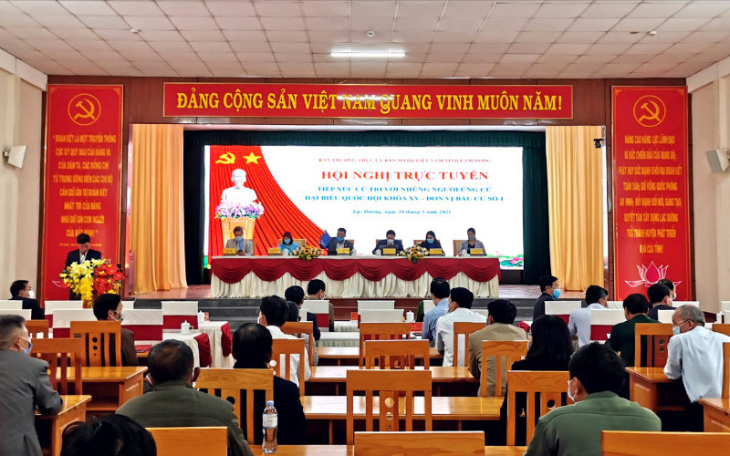 Quang cảnh hội nghị.