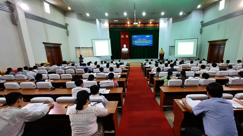 Quang cảnh hội thảo, chiều 19-11.