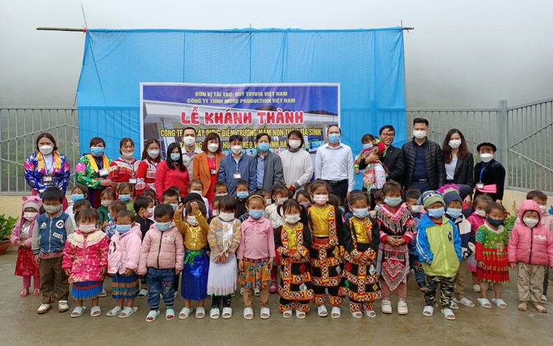 Lễ bàn giao điểm trường Tìa Sính thuộc Trường mầm non Lũng Chinh, huyện Mèo Vạc, tỉnh Hà Giang. (Ảnh: Ban tổ chức)