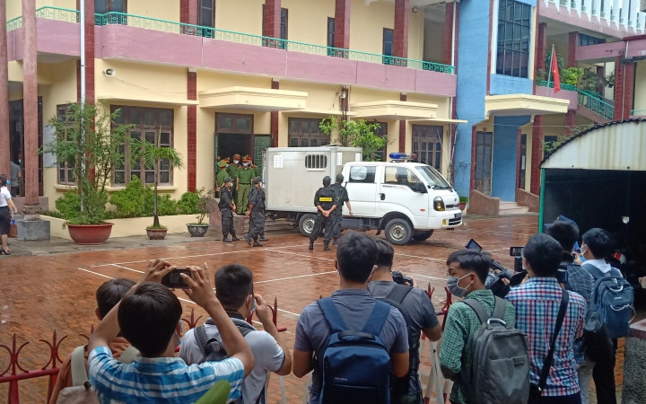 An ninh được thắt chặt tại phiên tòa xét xử bị cáo Nguyễn Xuân Đường (tức Đường "Nhuệ").