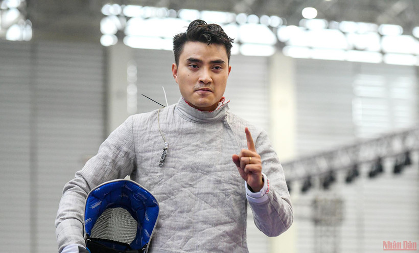 Vũ Thành An giành Huy chương Vàng sau chiến thắng 15-7 trước vận động viên người Thái Lan. (Ảnh: THÀNH ĐẠT)