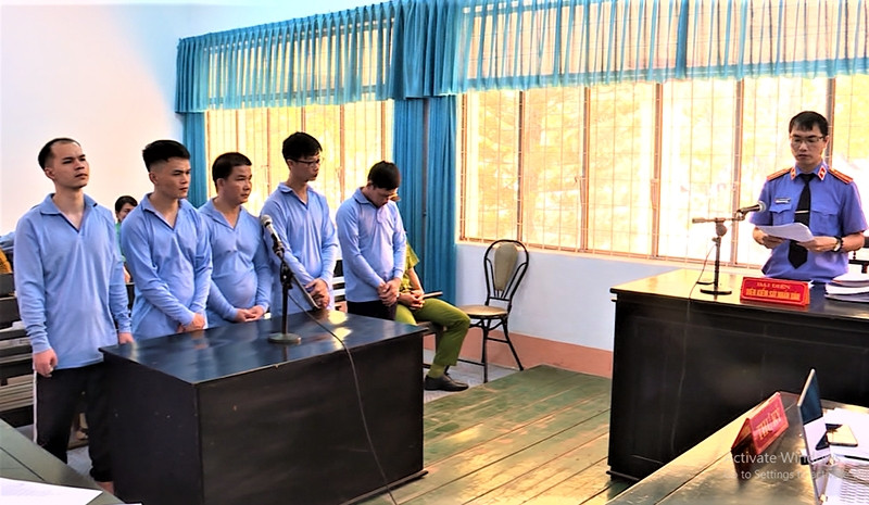 Các bị cáo tại phiên tòa.