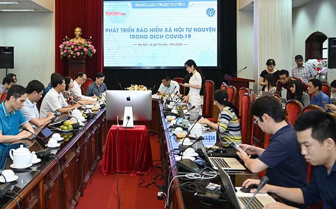 Giao lưu trực tuyến về phát triển bảo hiểm xã hội tự nguyện trong dịch Covid-19