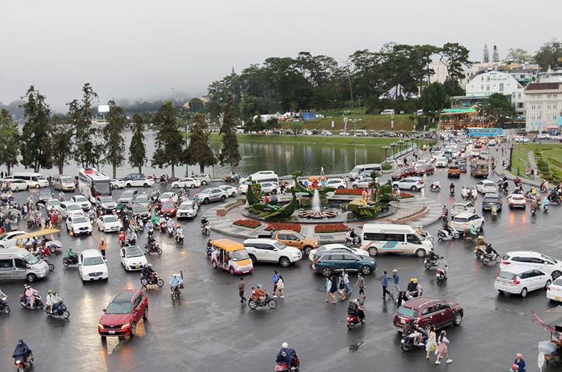 Trung tâm thành phố Đà Lạt chiều 30/4.