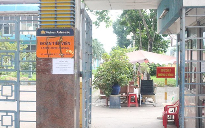 Khu cách ly đoàn tiếp viên Vietnam Airlines đã bị yêu cầu ngưng hoạt động sau khi 1 tiếp viên bị lây nhiễm Covid-19 từ đây. (Ảnh: Đinh Hằng/TTXVN)
