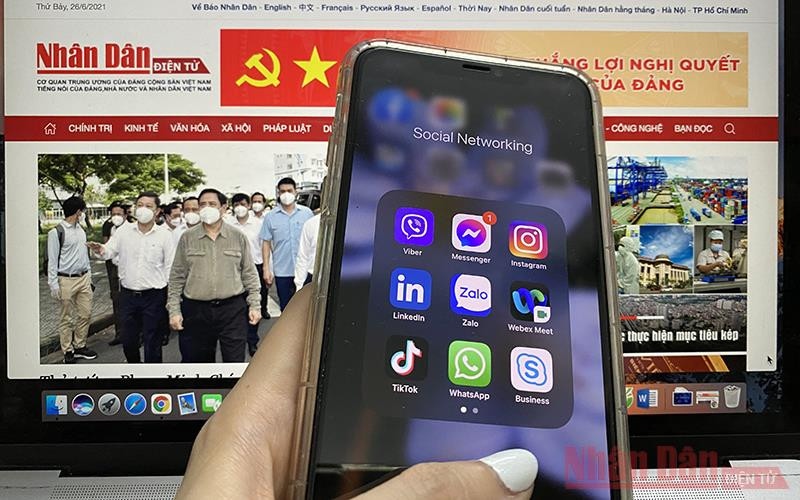 Chuyển đổi số trong báo chí và những vấn đề về đạo đức nghề