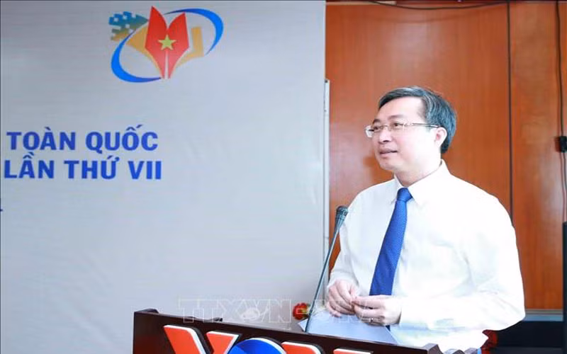 Đồng chí Bùi Trường Giang, Phó Trưởng Ban Tuyên giáo Trung ương, Phó Trưởng Ban Thường trực Ban Chỉ đạo công tác thông tin đối ngoại phát biểu. (Ảnh: TTXVN)