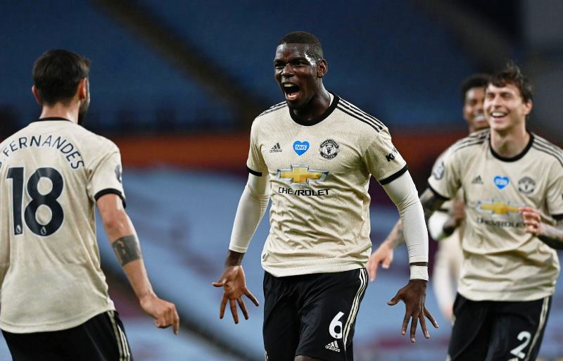 P. Pogba (giữa) ghi bàn thứ ba cho Man United. 