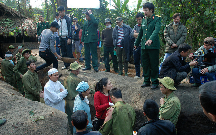 Luật Điện ảnh (sửa đổi) sẽ tạo môi trường tốt cho các nghệ sĩ sáng tạo. Ảnh: Đoàn làm phim "Người trở về" cung cấp.