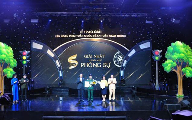 Lễ trao giải Liên hoan phim toàn quốc về An toàn giao thông năm 2019. (Ảnh: Cục CSGT - Bộ Công an)