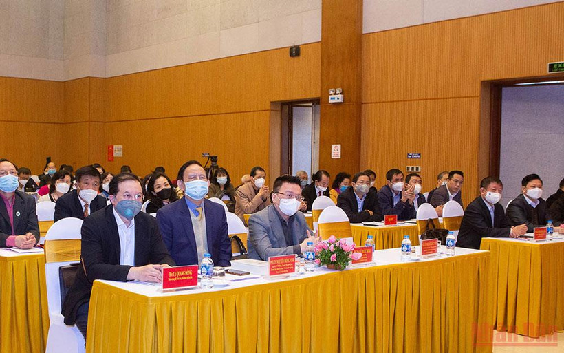 Các đại biểu tham dự Hội thảo khoa học toàn quốc “Văn học, nghệ thuật với những vấn đề quan trọng, cấp thiết của đất nước hôm nay”.