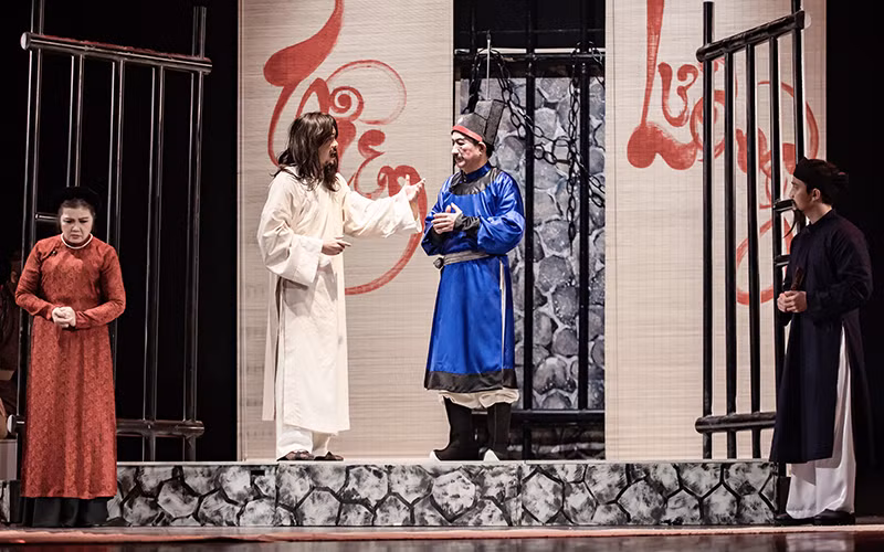 Cảnh trong vở diễn Vang bóng một thời.