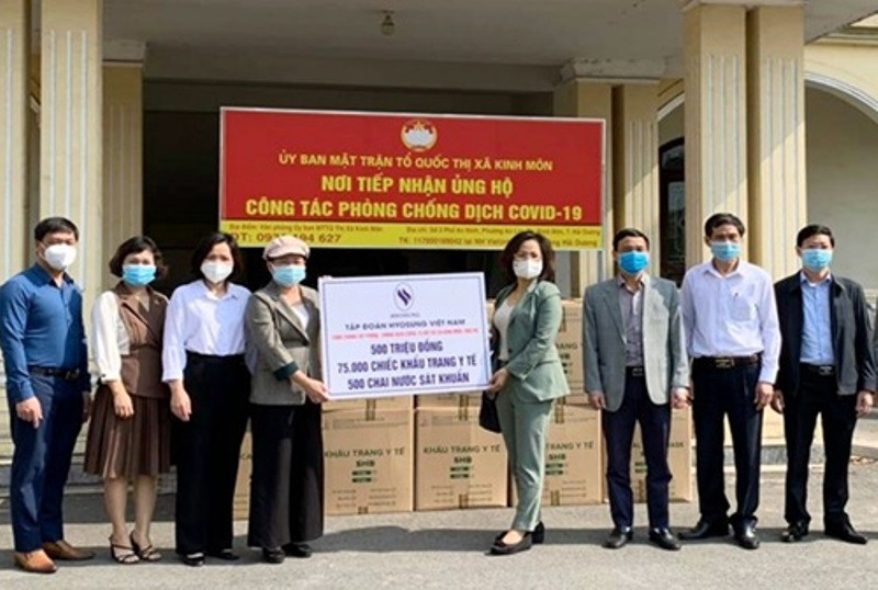 Công ty Hyosung Việt Nam  ủng hộ thị xã Kinh Môn 580 triệu đồng. 