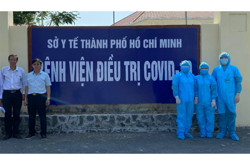 Các cơ sở điều trị Covid-19 sẽ được giảm tiền điện trong bảy tháng. Trong ảnh: Đội ngũ y tế đang điều trị Covid-19 tại Bệnh viện điều trị Covid-19. Ảnh: Sở Y tế