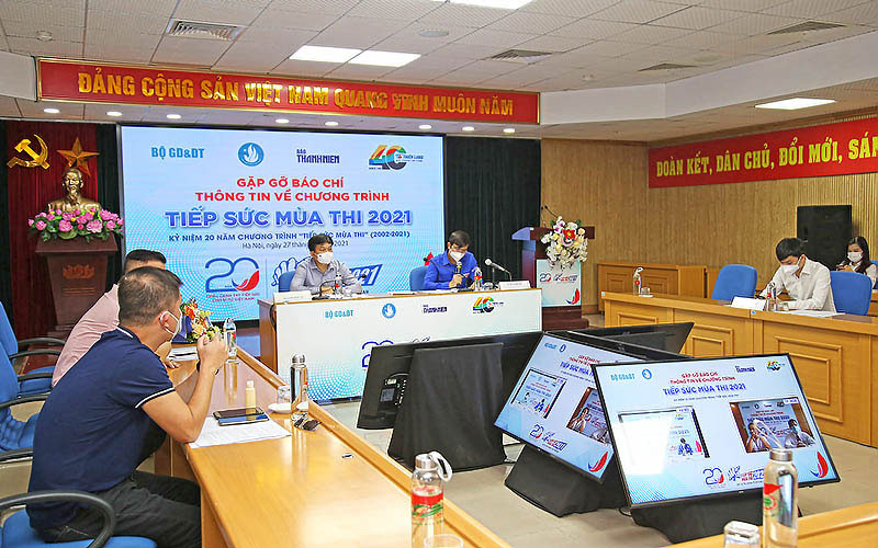 Phát động chương trình “Tiếp sức mùa thi” năm 2021. 