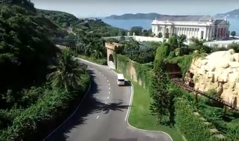 Xe điện tự hành VinBigdata trong thử nghiệm leo dốc.