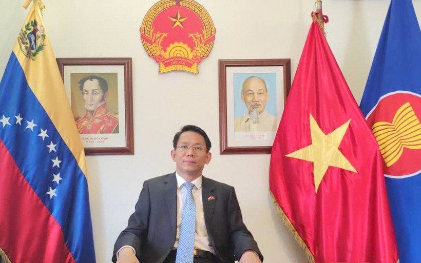 Đại sứ Lê Viết Duyên. (Nguồn: Báo Thế giới và Việt Nam)