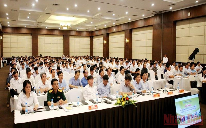 Quang cảnh hội nghị.