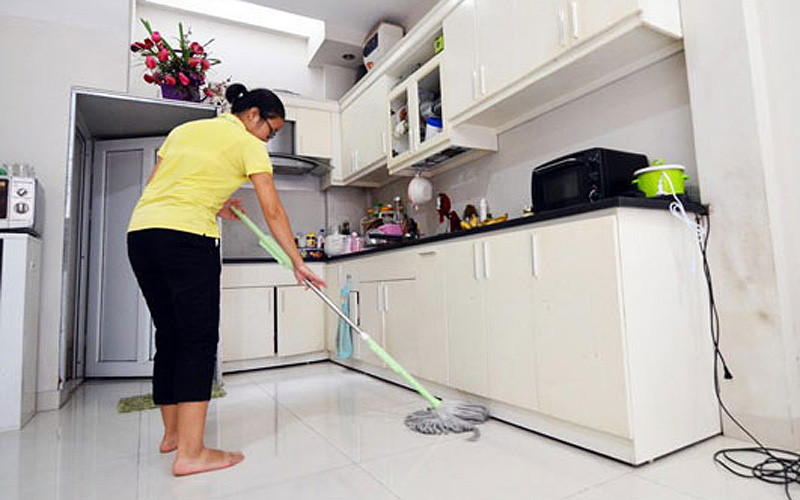 Người lao động giúp việc bị ảnh hưởng nặng nề bởi đại dịch Covid-19. (Ảnh: ILO)