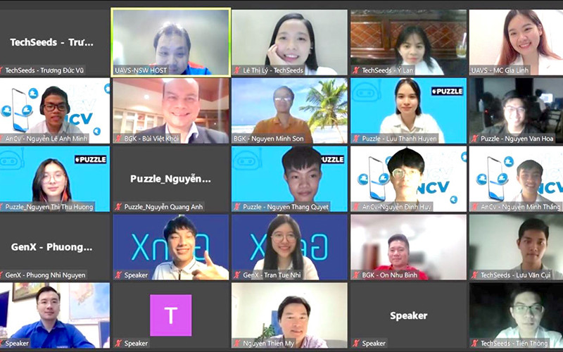 Đêm chung kết được tổ chức trực tuyến chiều tối ngày 3/10