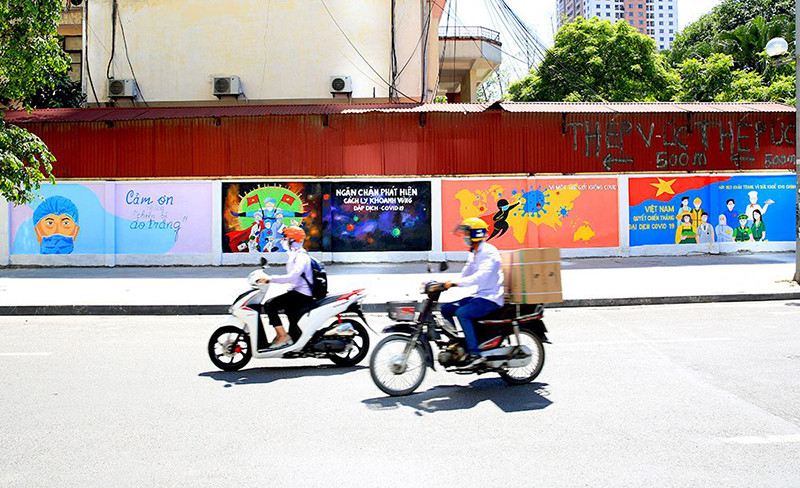 Một tác phẩm bích họa tuyên truyền chống dịch Covid-19 ở quận Hà Đông (Hà Nội). 5