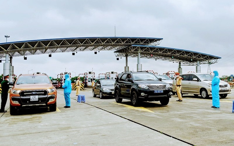 Kiểm soát phương tiện ra vào cửa ngõ thành phố Hải Phòng. (Ảnh minh họa)