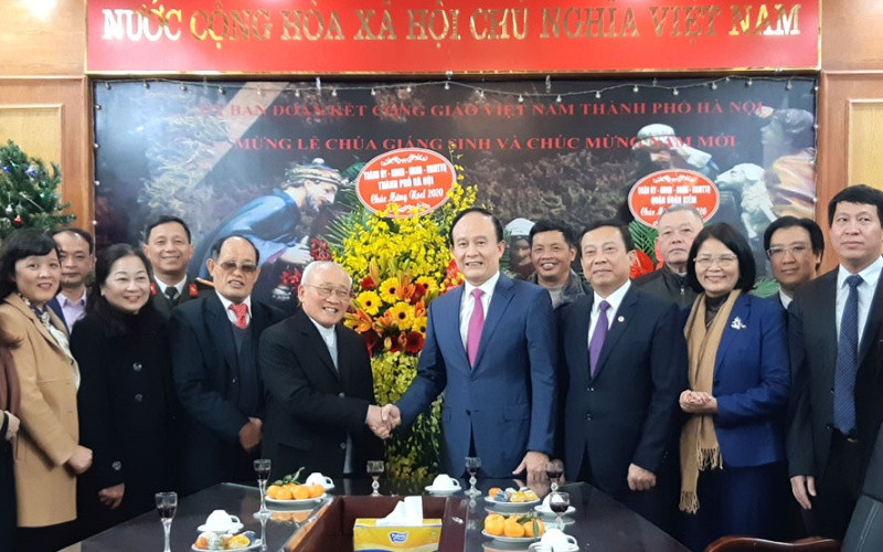 Đồng chí Nguyễn Ngọc Tuấn, Phó Bí thư Thành ủy, Chủ tịch HĐND thành phố Hà Nội chúc mừng Ủy ban Đoàn kết Công giáo Việt Nam thành phố Hà Nội nhân dịp Lễ Giáng sinh năm 2020.