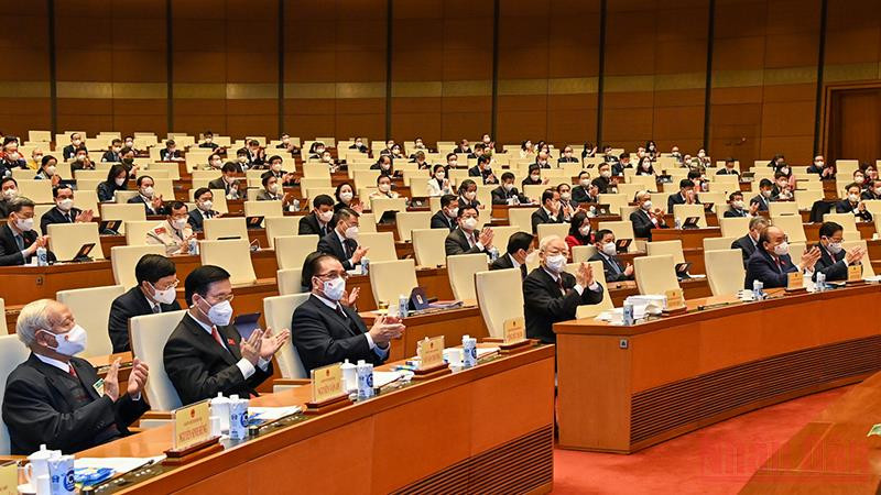 Các đồng chí lãnh đạo, nguyên lãnh đạo Đảng, Nhà nước dự phiên khai mạc. Ảnh: DUY LINH