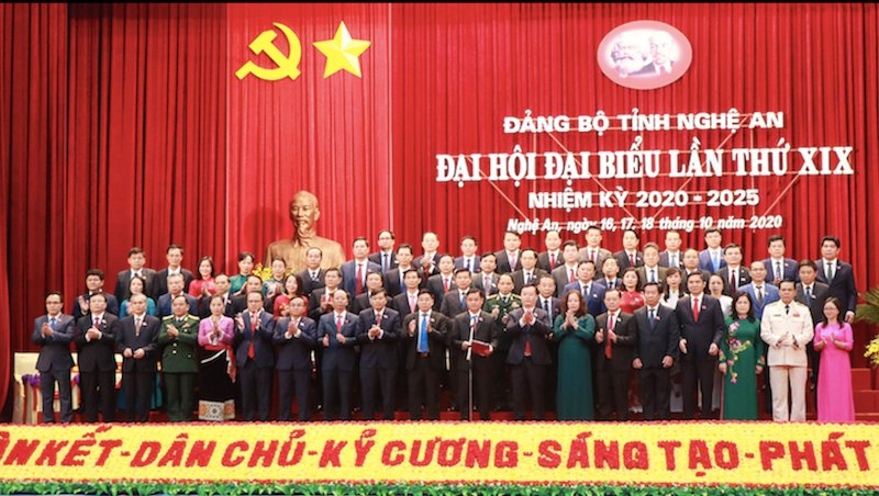 Ra mắt Ban Chấp hành Đảng bộ tỉnh Nghệ An khóa 19 nhiệm kỳ 2020-2025