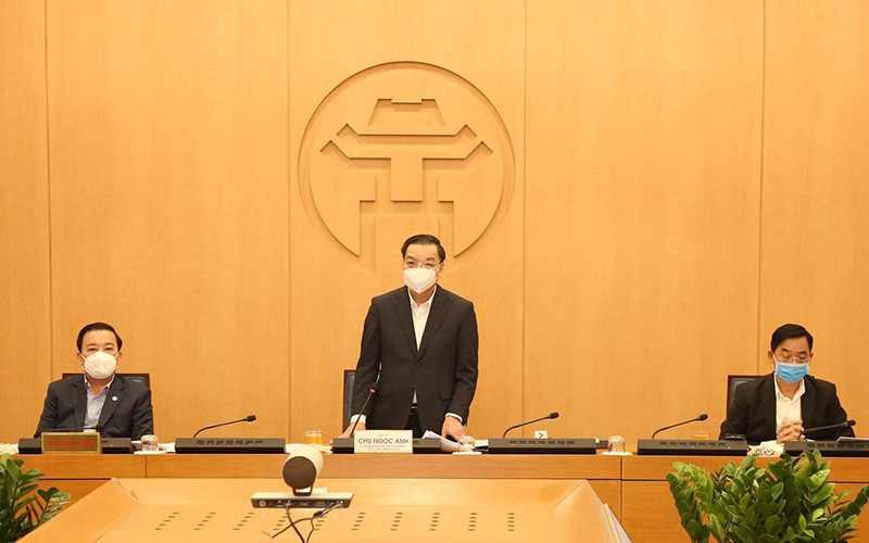 Chủ tịch UBND TP Hà Nội Chu Ngọc Anh chủ trì phiên họp trực tuyến của Ban Chỉ đạo phòng, chống Covid-19 TP Hà Nội chiều 15-2.