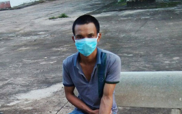 Đối tượng Vũ Mạnh Cường bị lực lượng công an bắt giữ.