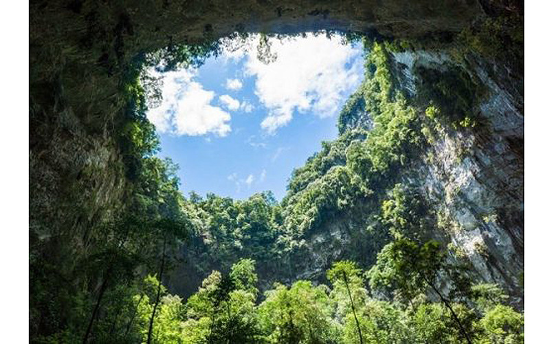 Hang Sơn Đoòng là một gợi ý điểm đến an toàn của CNBC (Ảnh: phongnhacave.org)