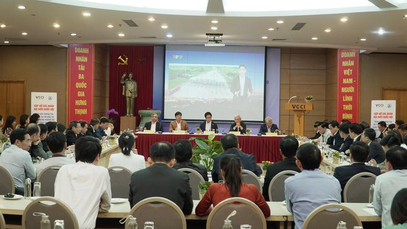 VCCI phối hợp VARSI gặp gỡ các đoàn đại biểu Quốc hội.