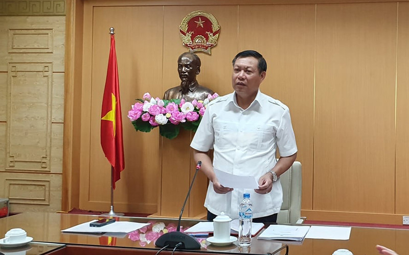 Thứ trưởng Y tế Đỗ Xuân Tuyên phát biểu tại hội nghị.