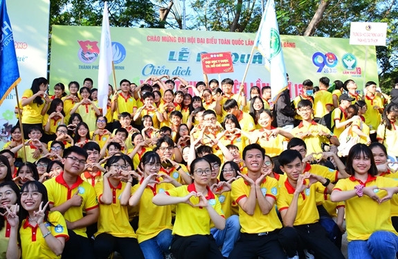 Các bạn sinh viên ra quân chiến dịch Xuân Tình nguyện 2021. (Ảnh: HK)