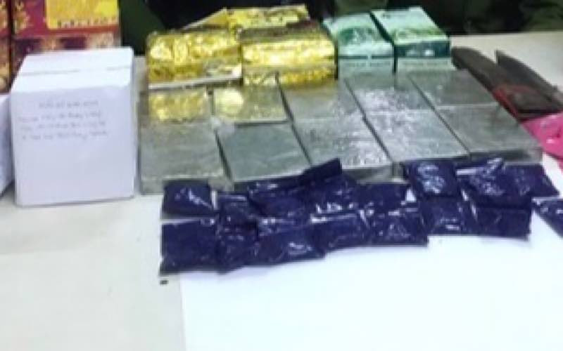 Một số tang vật bị thu giữ.