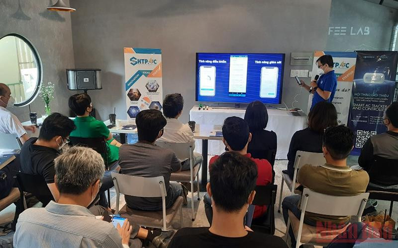 Hội thảo “Giải pháp giám sát và điều khiển máy điều hòa thông minh Smart AC Tracker & Controller”.
