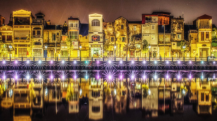 Bên bờ Tam Bạc. Ảnh: VŨ LÂM