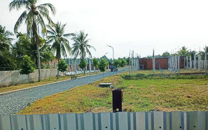 Hàng chục căn nhà trong khu nhà ở thương mại Green House xây dựng không phép trên đất nông nghiệp.